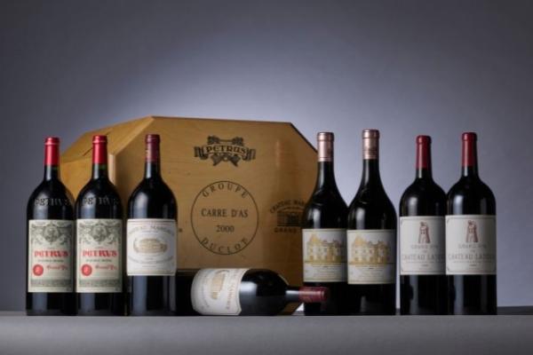 Carré d’As 2000 comportant 8 magnums