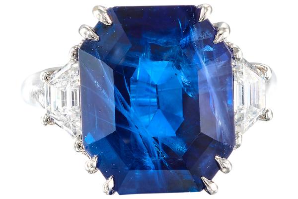 Important saphir birman