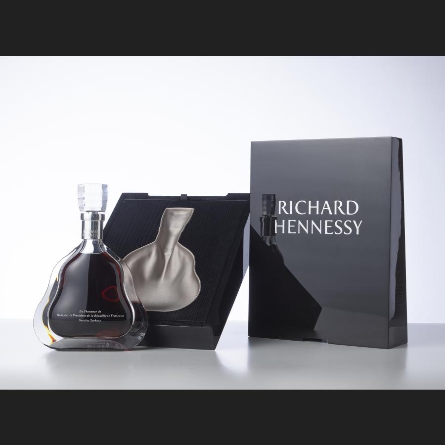 Une bouteille Cognac Richard Hennessy
