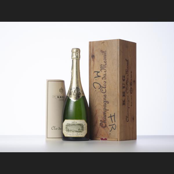 Lot : 883