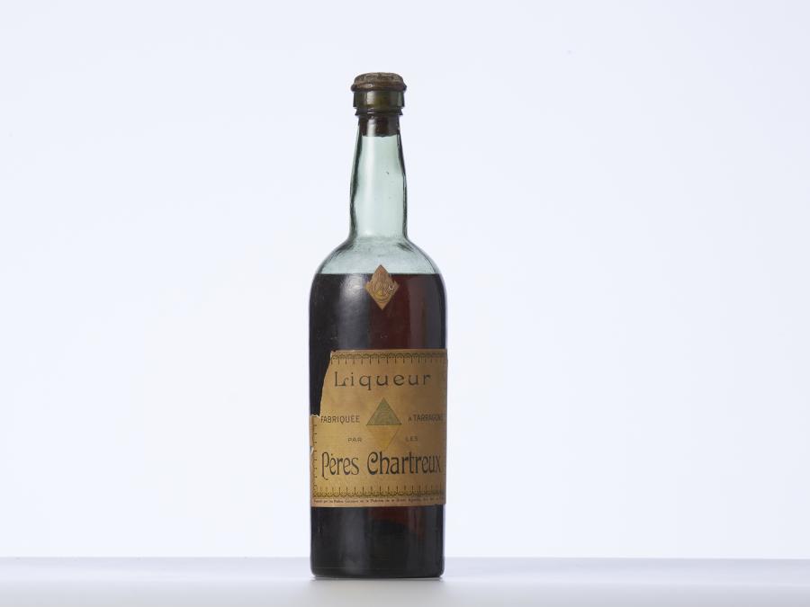 1 bouteille Chartreuse Jaune période 1904-1930 Tarragone