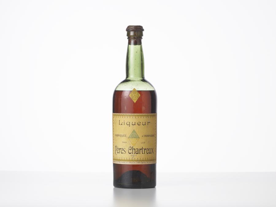 1 bouteille Chartreuse Jaune 1904-1930 Tarragone
