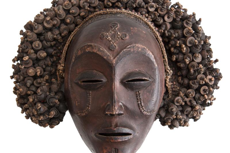 Dance mask "Mwana Po"