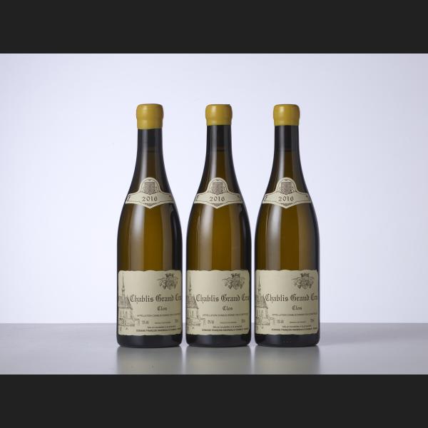 Lot : 702